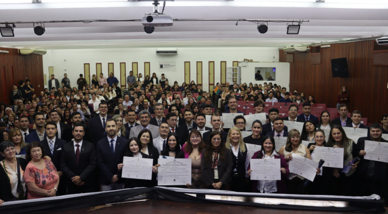UTN Resistencia entregó títulos a 68 nuevos graduados y graduadas
